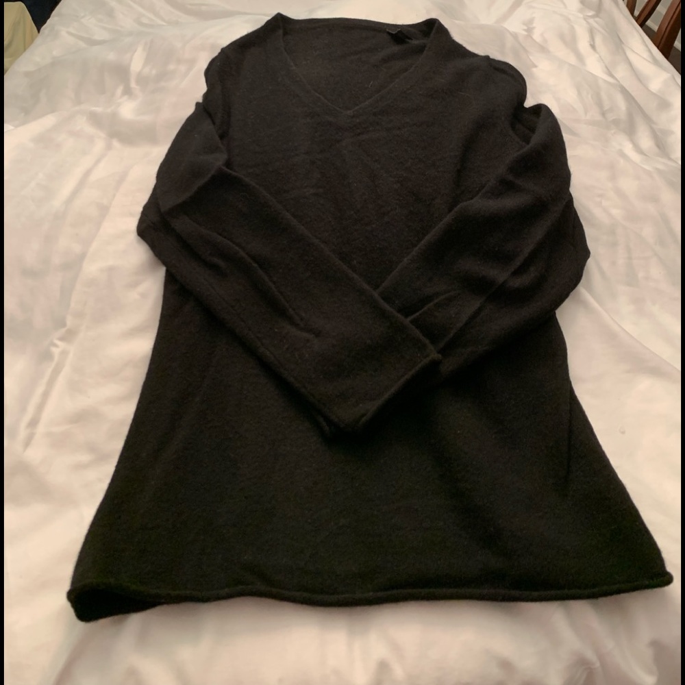 Black cashmere sweater